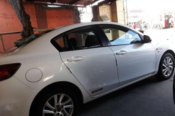 Mazda 3 2013 model automatic FOR SALE