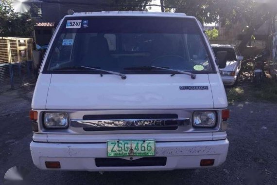 2009 Mitsubishi L300 FB Manual transmission