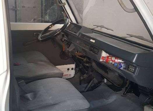 Mitsubishi L300 2015 Aluminum van for sale 