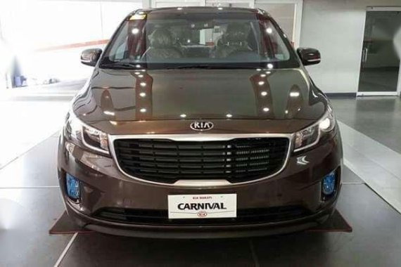 2018 Kia Grand Carnival CRDI 6 speed AT 450K ALL IN DP or Kia Picanto