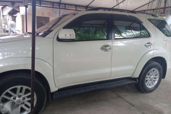 TOYOTA Fortuner 2014 V variant 4x2 AT