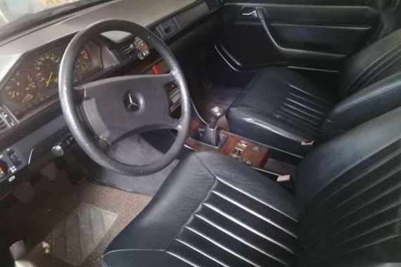 1989 Mercedes-benz W124 manual transmision.