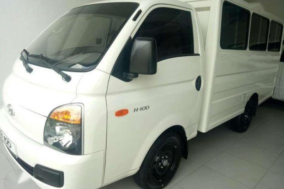 2018 HYUNDAI H100 26L shuttle with dual aircon