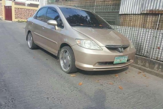 For Sale Honda City 2004 1.5vtec with 17" chrome mags