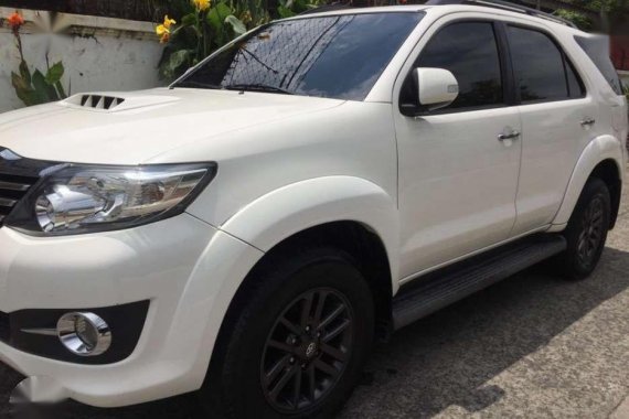 Toyota Fortuner G 2015 A/T diesel Fresh in and out