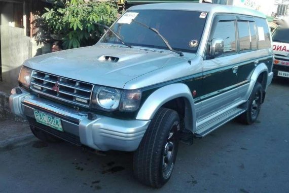 4m40 engine diesel Mitsubishi Pajero 95model