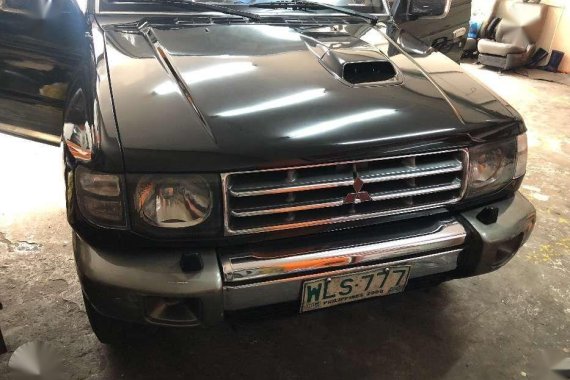 2000 MITSUBISHI Pajero 3 door automatic and Fieldmaster FM manual 4x4 BUNDLE