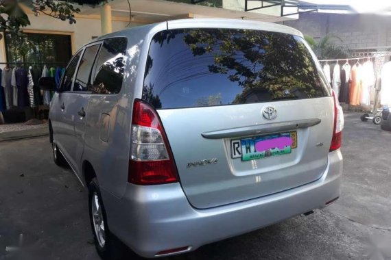2014 TOYOTA Innova j diesel FOR SALE