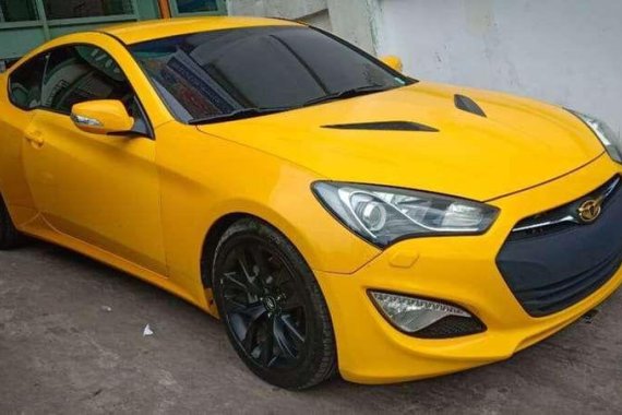 2013 Hyundai Genesis 2.0 M/T Yellow Gasoline