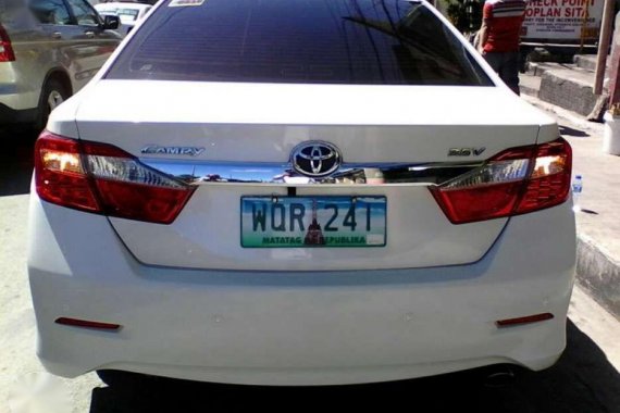 2014 Toyota Camry 2.5V Automatic 1st owned