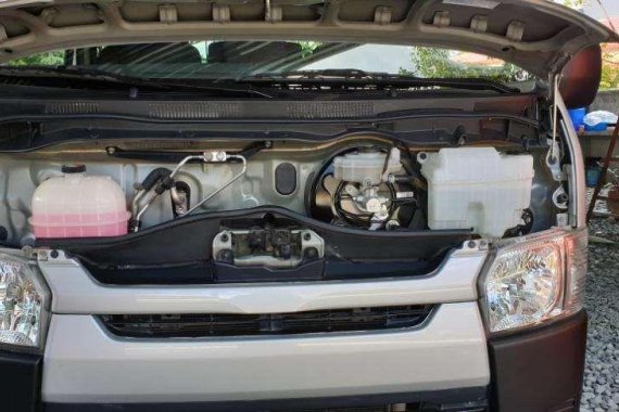 2016 Toyota Hiace Commuter 2.5 Manual Diesel Silver Metallic 