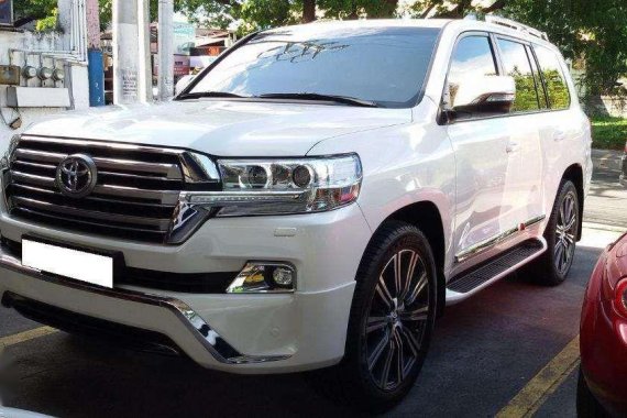 2017 Toyota Land Cruiser GXR Diesel FOR SALE