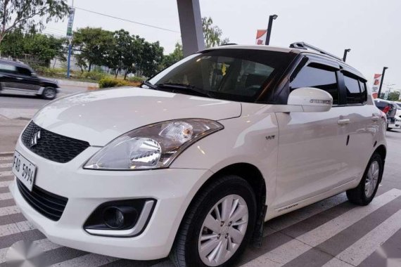 Suzuki Swift HATCHBACK MT 2017 (Almost Brand New) - 440K