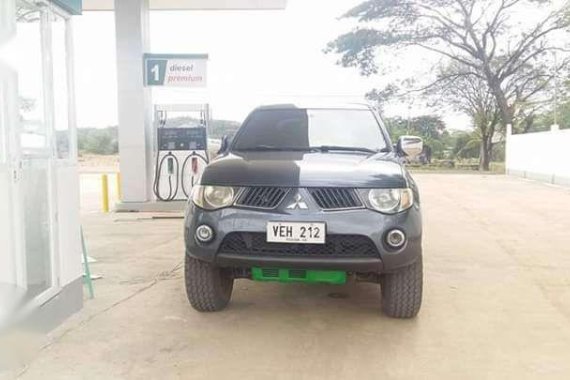 Mitsubishi Strada 2009 for sale