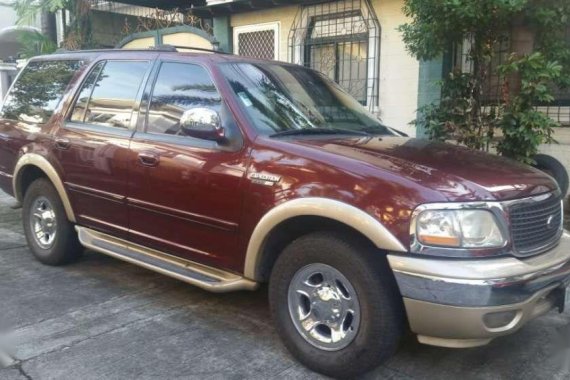 For sale 2000 Ford Expedition 1st owner 295k all original.