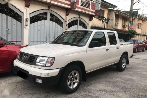 2013 Nissan Frontier pick up bravado Diesel engine