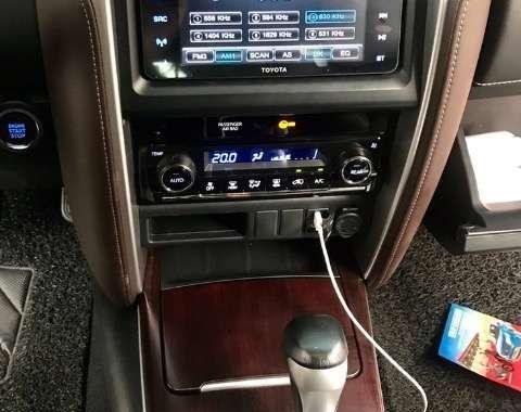 Toyota Fortuner 4X2 V DSL 8tkms AT 2017 