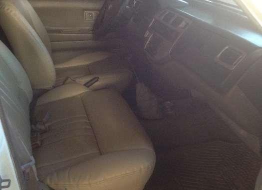 Toyota Revo SR 2004 model Manual transmission