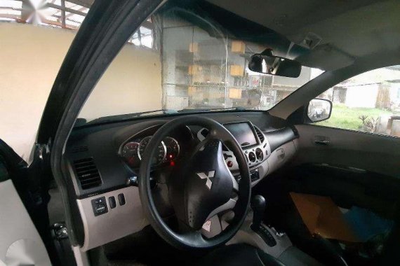 2012 MITSUBISHI Strada triton GLX V matic