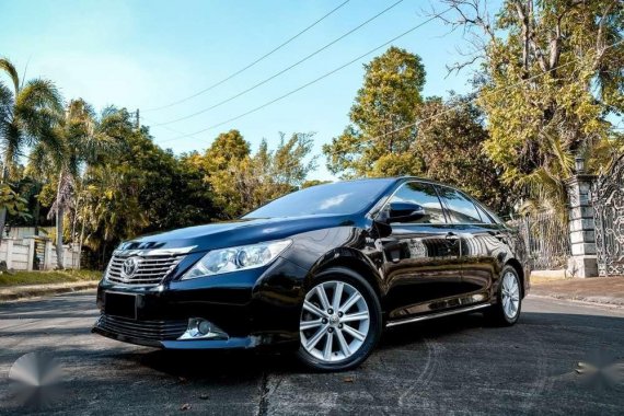 2012 Toyota Camry 2.5V Top of the line, all power