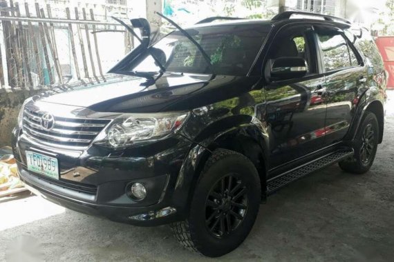 SELLING TOYOTA Fortuner G 4x2 2012