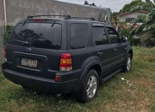 2004 Ford Escape XLT Matte Black