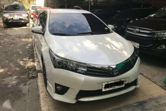 2016 TOYOTA ALTIS 20V automatic top of the line model