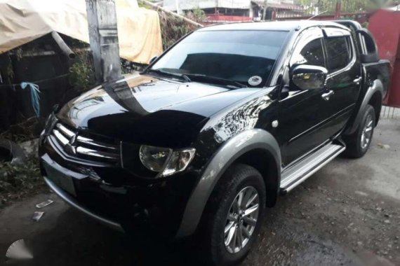 Mitsubishi Strada gls sport 4x4 2010 FOR SALE