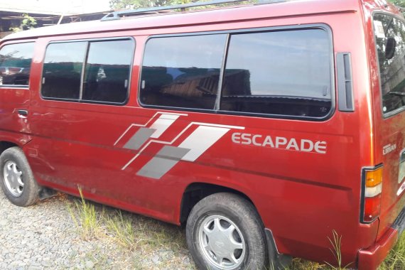 Nissan Urvan Escapade manual diesel 2009