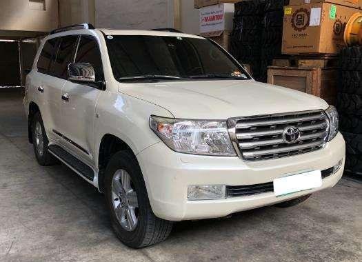 2008 Toyota Land Cruiser VXR Dubai Version LC200 FOR SALE