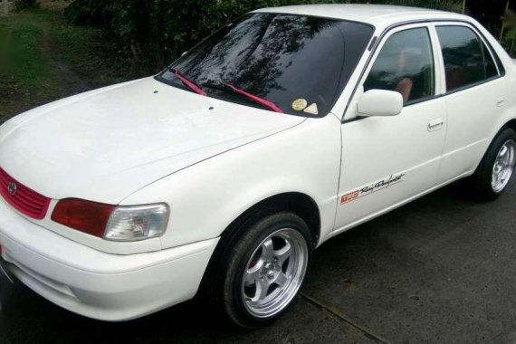 Toyota Corolla lovelife XE 2003 model