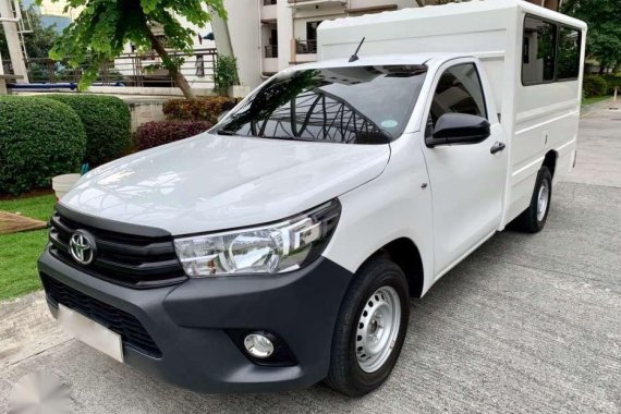 Toyota HILUX FX 4x2 Dual Aircon Diesel MT 2017