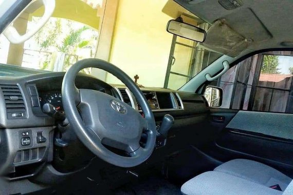 2016 Toyota Hiace GL Grandia 3.0 Turbo Diesel