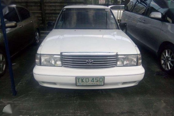 1993 Toyota Crown MT Gas White SM City Bicutan