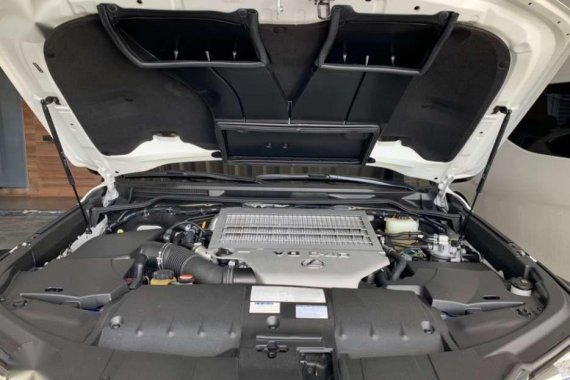 2017 Lexus LX 450D 4.5liter V8 Twin turbo diesel.