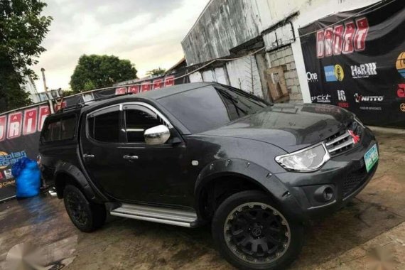Mitsubishi Strada 2012 for sale