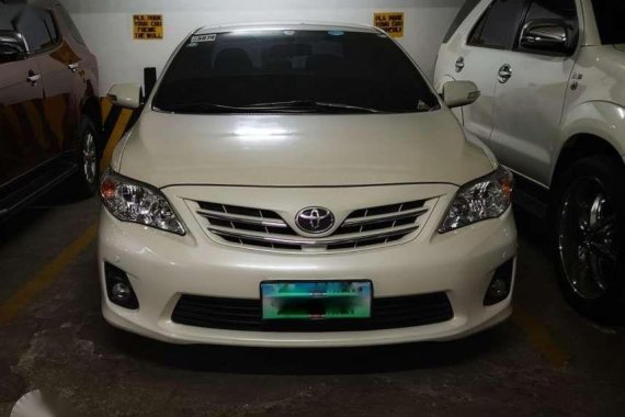 2012 Toyota Altis 1.6v Pearl White Top of the Line Push Start 