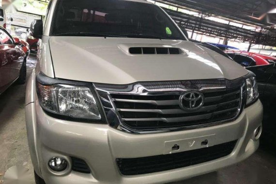 2014 Toyota Hilux 2500G 4x2 Manual Gold FOR SALE