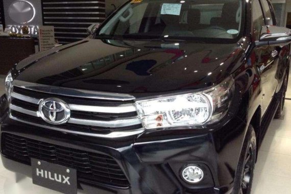 NEW TOYOTA HILUX 4X2 E M/T 2018