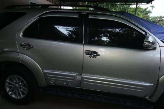 Toyota Fortuner 2012 D4D Lithium color MT 4x2