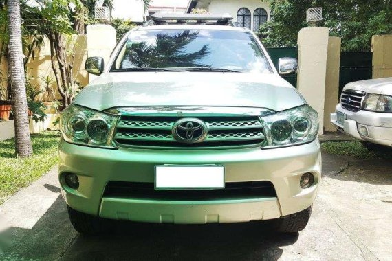 TOYOTA Fortuner vvti 2011 FOR SALE