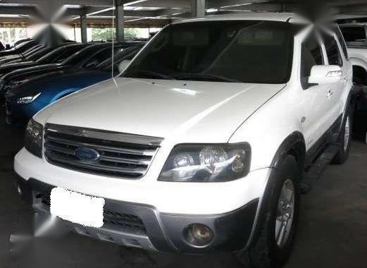 2008 Ford Escape . automatic . all power . very fresh 