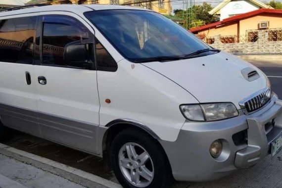 HYUNDAI Starex club 2001 local diesel
