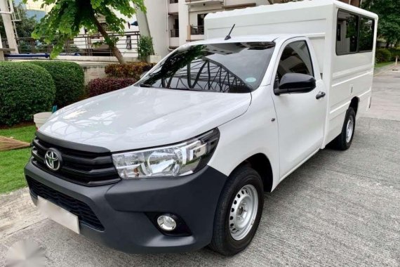 TOYOTA HILUX FX 4X2 DUAL Aircon MT 2017 Full Casa Maintained