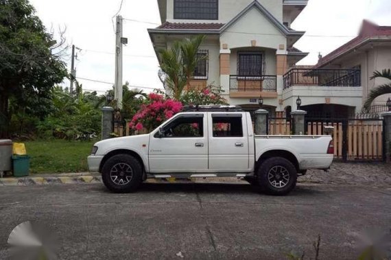 Isuzu Fuego 2000 for sale