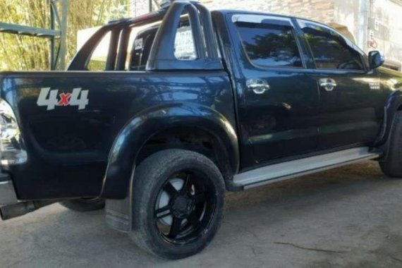 2012 TOYOTA Hilux 4x4 manual FOR SALE