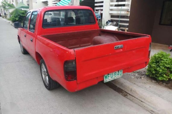 1998 Toyota HiLux manual 4x2 diesel Very good engine