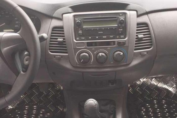 2014 Toyota Innova J 2.5 Diesel Manual Transmission