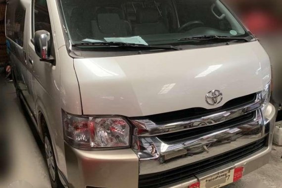 TOYOTA HIACE GL Grandia MT 2017 FOR SALE