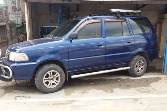 SELLING TOYOTA Revo GL  2002